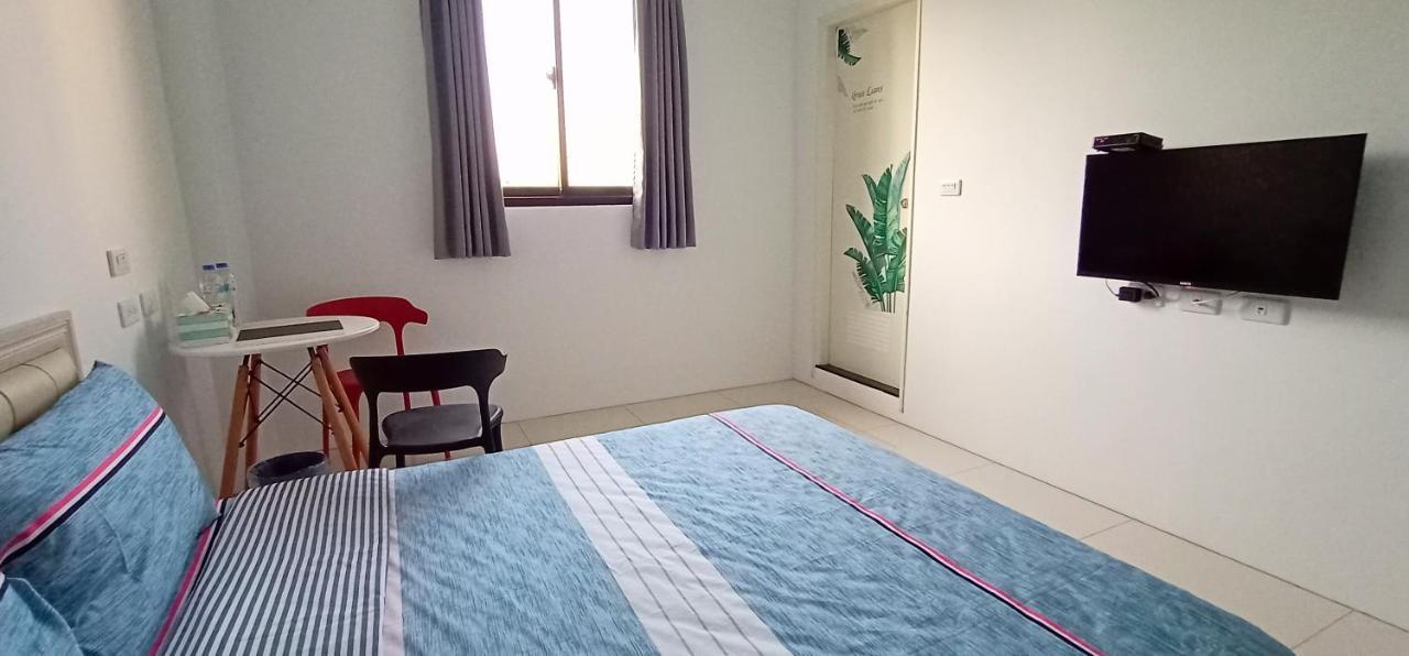 Yu Hai B&B Jiaoxi Eksteriør billede